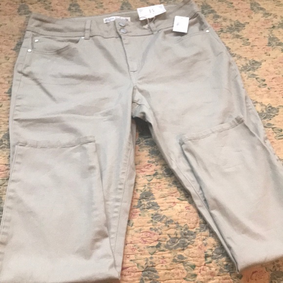 Indigo Blue Denim - Love Indigo size 14 mid rise , NWT, tan jeans